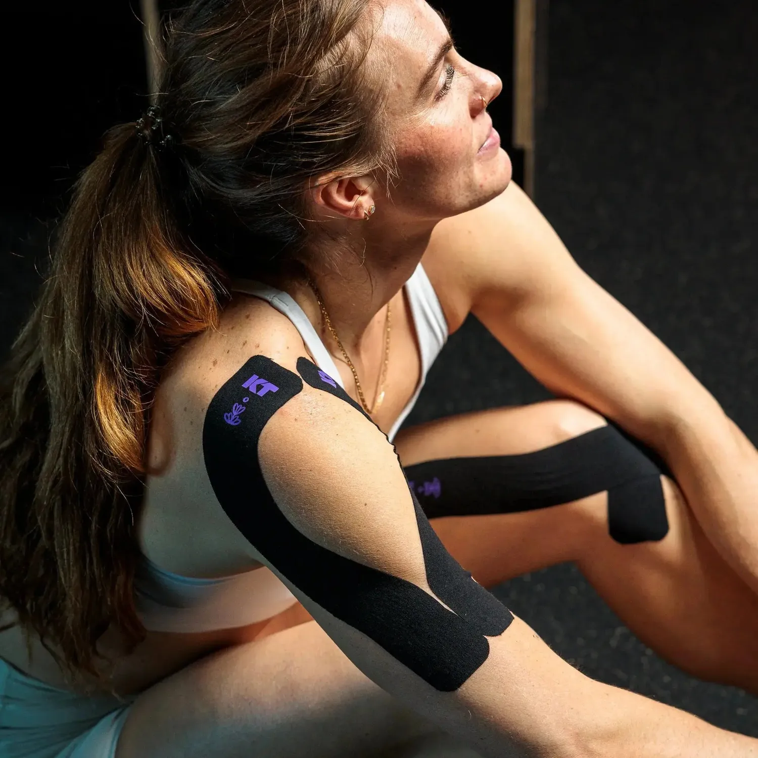KT Tape Soothe kinesiotape zwart lavendel